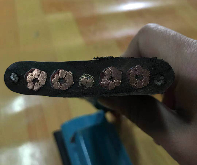 YFFRBG-0.6/1KV  5*6